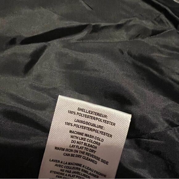 Vigoss Crop Style Jacket NWT Size Medium Black - Picture 4 of 7